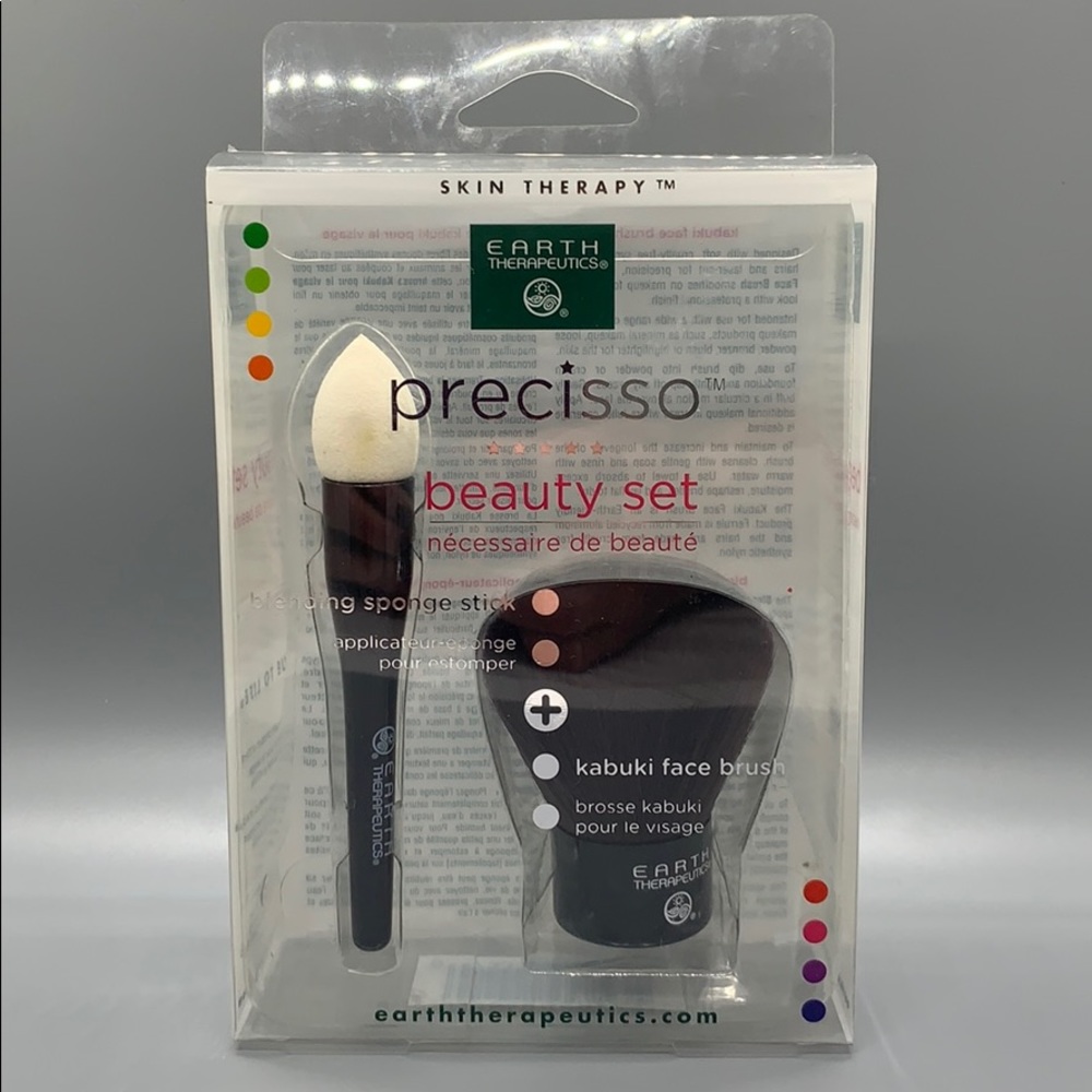 NWT Earth Therapeutics Make-up Kabuki Brush Set